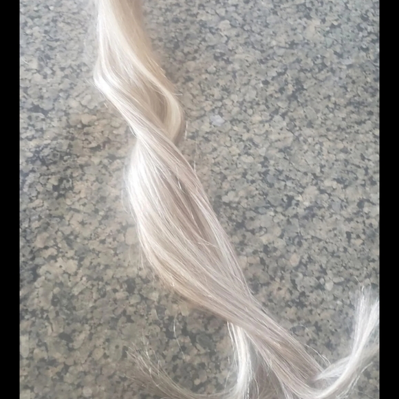 Human hair extensions - Picture 13 of 14